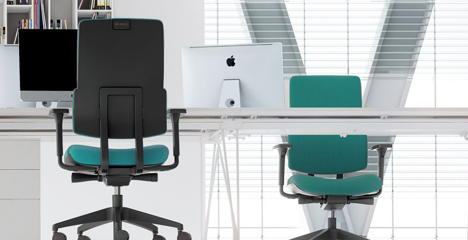 Idéal dans un espace de travail multi-postes, la chaise ergonomique CYRIL répondra à toutes vos attentes